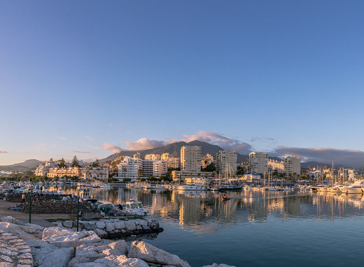 Estepona en Espagne